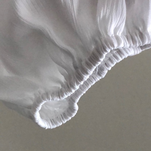 Chic Women’s White Dress - Picture 4 of 10